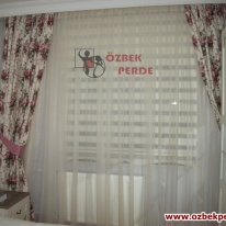 fusya-gul-fonlu-popart-tul-perde