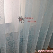 gul-tarhi-turkuaz-renkli-tul-perde-gorseli