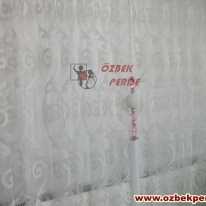 orumcek_tul_perde_uzerine_incili_perde_aksesuari