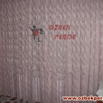 pembe-renkli-kivrim-tul-perde