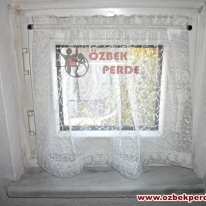 pencereye-briz-perde-modeli