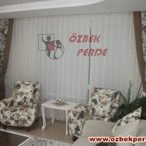 popart-kanatli-cam-zeminli-tul-perde-modeli