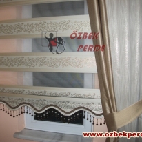 altin-renkli-sarmasik-zebra-perdeli-fon-kanat-perde