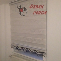 gumus-renkli-potikare-zebra-perde