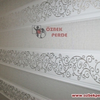 sarmasik-zebra-perde-beyaz-renkli