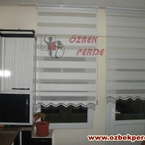 sirma-pliseli-beyaz-renkli-zebra-perde-modeli