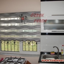 siyah-gumus-renkli-zebra-perde