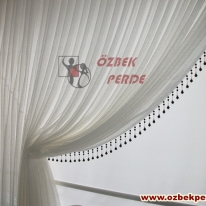 fonlu-boncuklu-sacak-kruvaze-perde