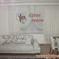 kahverengi-boncuklu-kruvaze-perde-modeli