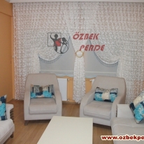 turkuaz-boncuklu-yaprak-kruvaze-perde