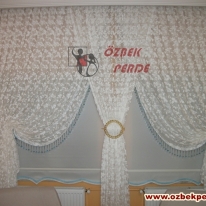 turkuaz-boncuklu-yaprak-kruvaze-perdesi