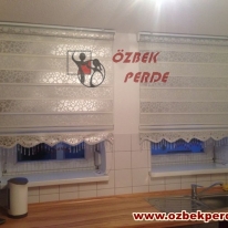 gumus-renkli-geometrik-pliseli-zebra-perde-cesidi