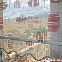 kahve-kiremit-patchwork-tul-stor-perde-modeli