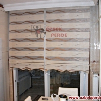 kahve-krem-renkli-dalga-dokulu-zebra-perde