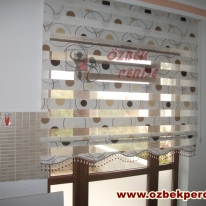 kahverenkli-aloe-mutfaklik-zebra-perde-modeli