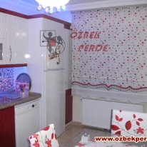 kirmizi-siyah-renkli-baloncuk-tul-stor-perdesi