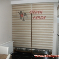 krem-renkli-golgeli-zebra-perde-modeli