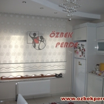 mini-cicekli-beyaz-renkli-brillant-tul-stor-perde-modeli