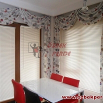 pop_art_baskili_farbelali_kanat_fon_perde