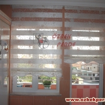 pudra-renkli-cicek-demetli-zebra-perde