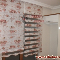 pudra-renkli-gullu-brillant-plant-zebra-perde-modeli