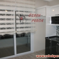 sonsuz-cicekli-brodeli-zebra-perde