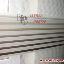 brillant-kahve-renk-skalali-plise-zebra-perdeleri