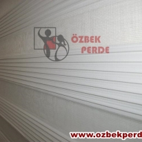 dar-pliseli-zebra-perde-ekru-renkli-modeli