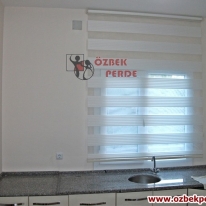 desensiz-pliseli-mutfak-zebra-perdesi