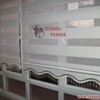 desensiz-pliseli-zebra-perde-etegi-boncuklu