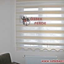 duru-pliseli-zebra-perde-krem-renkli