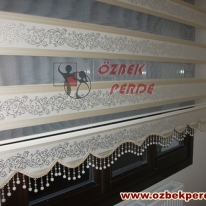 gumus-simli-krem-renkli-yari-pliseli-brillant-sarmasik-zebra-perde