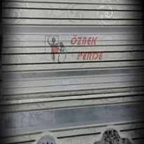 kahve-renkli-pliseli-varak-zebra-perde