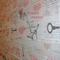 kalpli-anahtar-plise-zebra-perde-kapali-hali