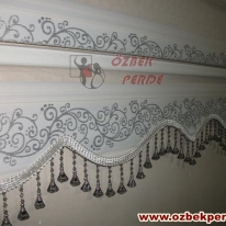 krem-renk-sarmasik-zebra-perdesi