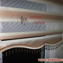 krem-renkli-genis-golgeli-zebra-perde-gorseli