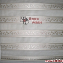 kus-tuyu-zebra-perde-krem-renkli-eteksiz-modeli