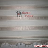 parlak-puantiyeli-altin-simli-pliseli-zebra-perde