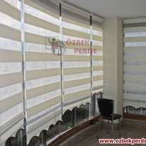 pliseli-cam-balkon-zebra-perde-cesidi