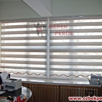 renk-skalasi-pliseli-kahve-zebra-perdesi-buro