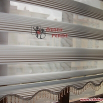 renk-skalasi-pliseli-zebra-perde-kahveli-etekli