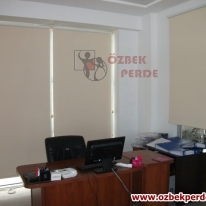 burolara-krem-renkli-karartma-stor-perdesi