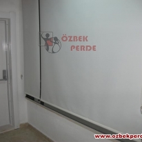 cam-balkon-desensiz-stor-perde-alti-dilimsiz-duz