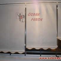 cam-balkon-duz-stor-perde