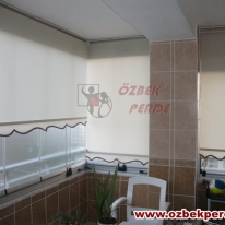 cam-balkona-stor-perde