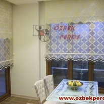 altin-renkli-karo-tul-stor-perdesi