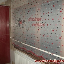 kirmizi-baloncuklu-tul-stor-perde