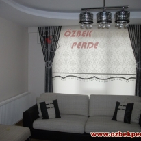 siyah-beyaz-ip-perdeli-damask-baskili-tul-stor-perde
