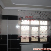 siyah_kirmizi_baloncuk_tul_stor_perde_0