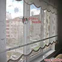 yaban-gullu-tul-stor-perde-vizon-rengi-etekli